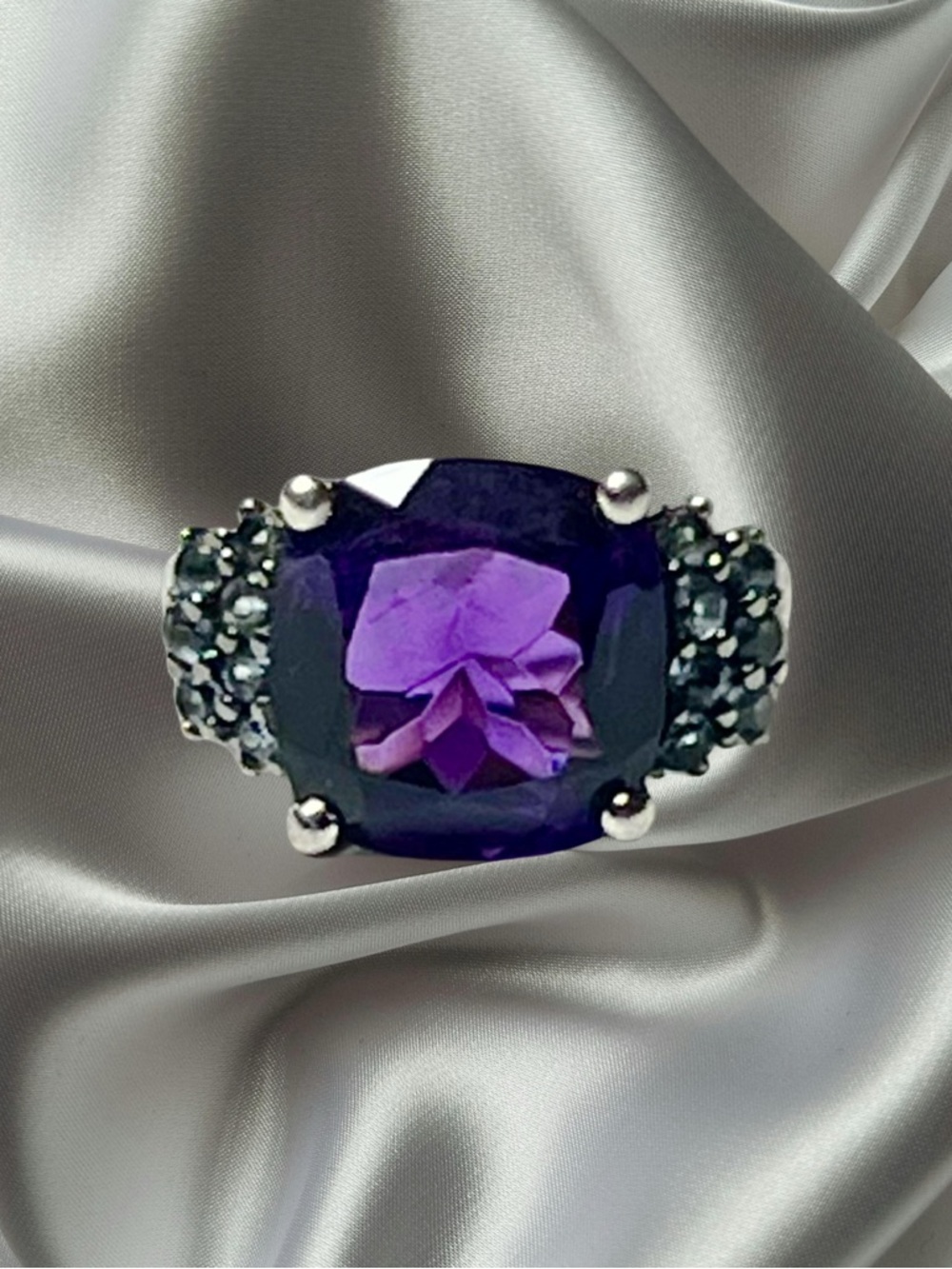 Sterling Silver Purple Cushion-Cut Gemstone Ring